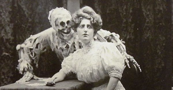 Death and the Lady – le macabre Ziegfild Folies!