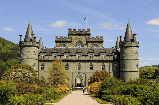 Il castello di Inveraray e l'arpista